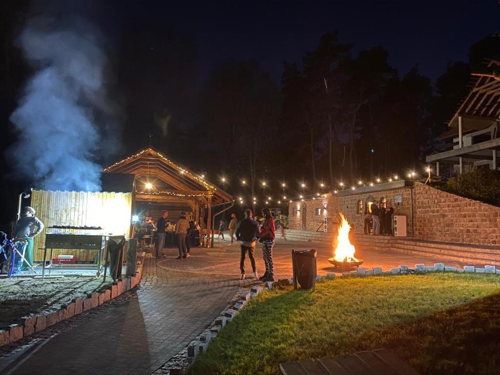 Domki Loft Park Apartman Skape Kültér fotó